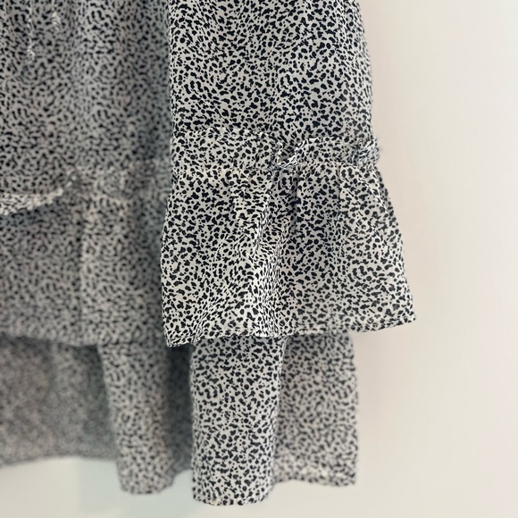 Sienna Sky Ruffled Mini Skirt Size Medium - Picture 3 of 5